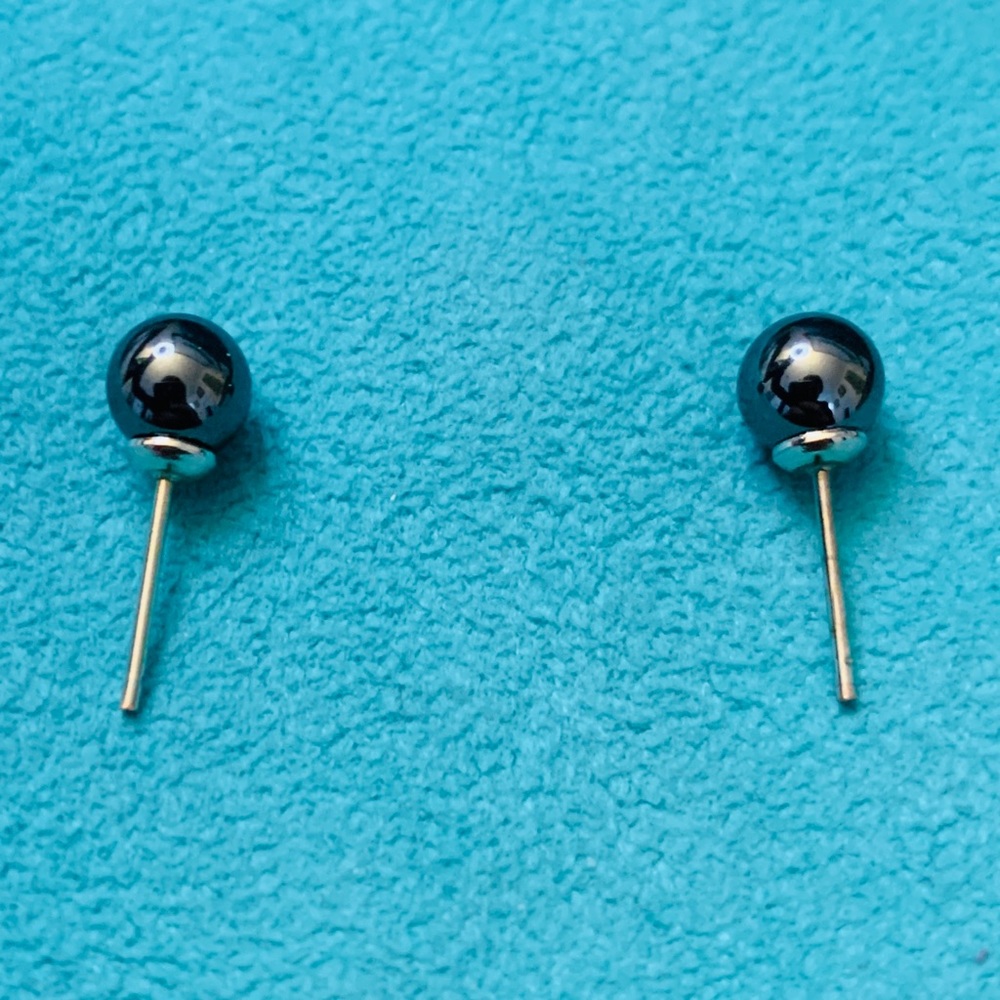 Large stud earrings